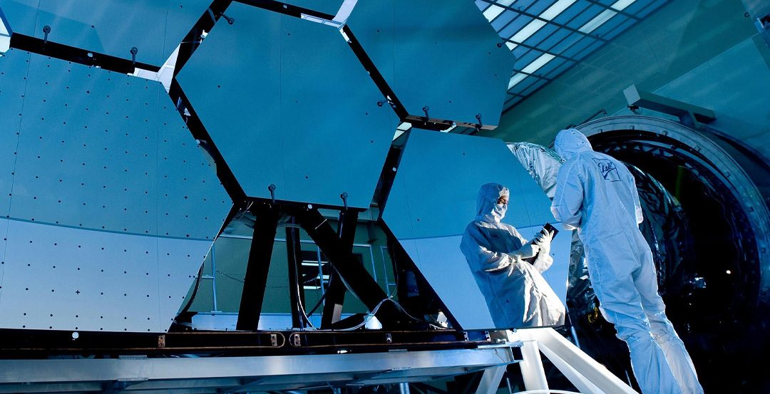 Particle-Free Production: Elevating Cleanroom Standards with Stainless Steel Belts